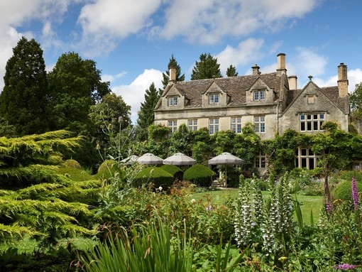 An outdoor view of the Pig Hotel in the Cotswolds